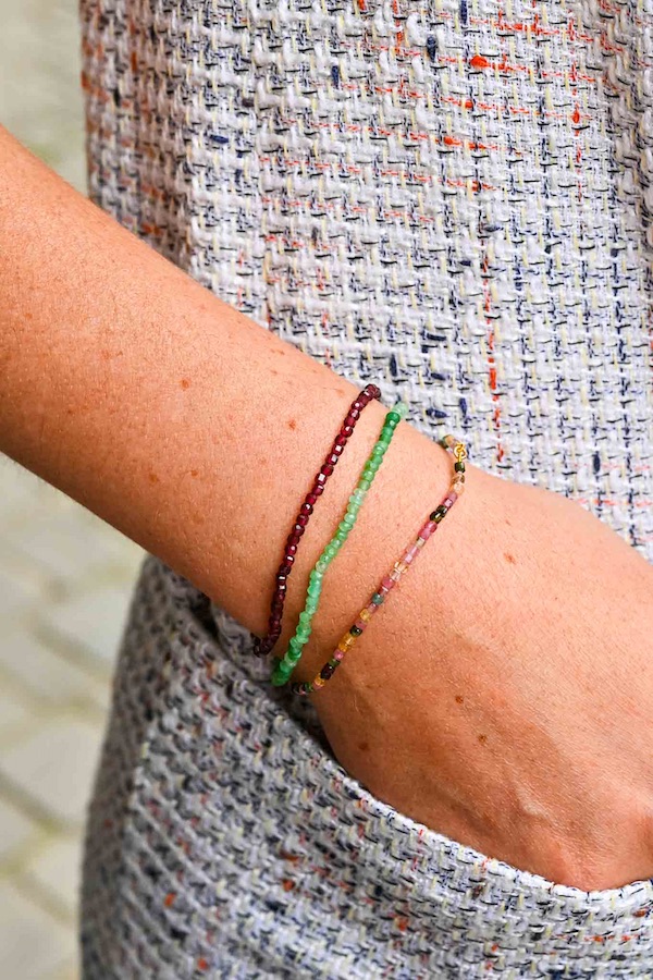 bracelet poignet perles vertes rouges roses chrysoprases