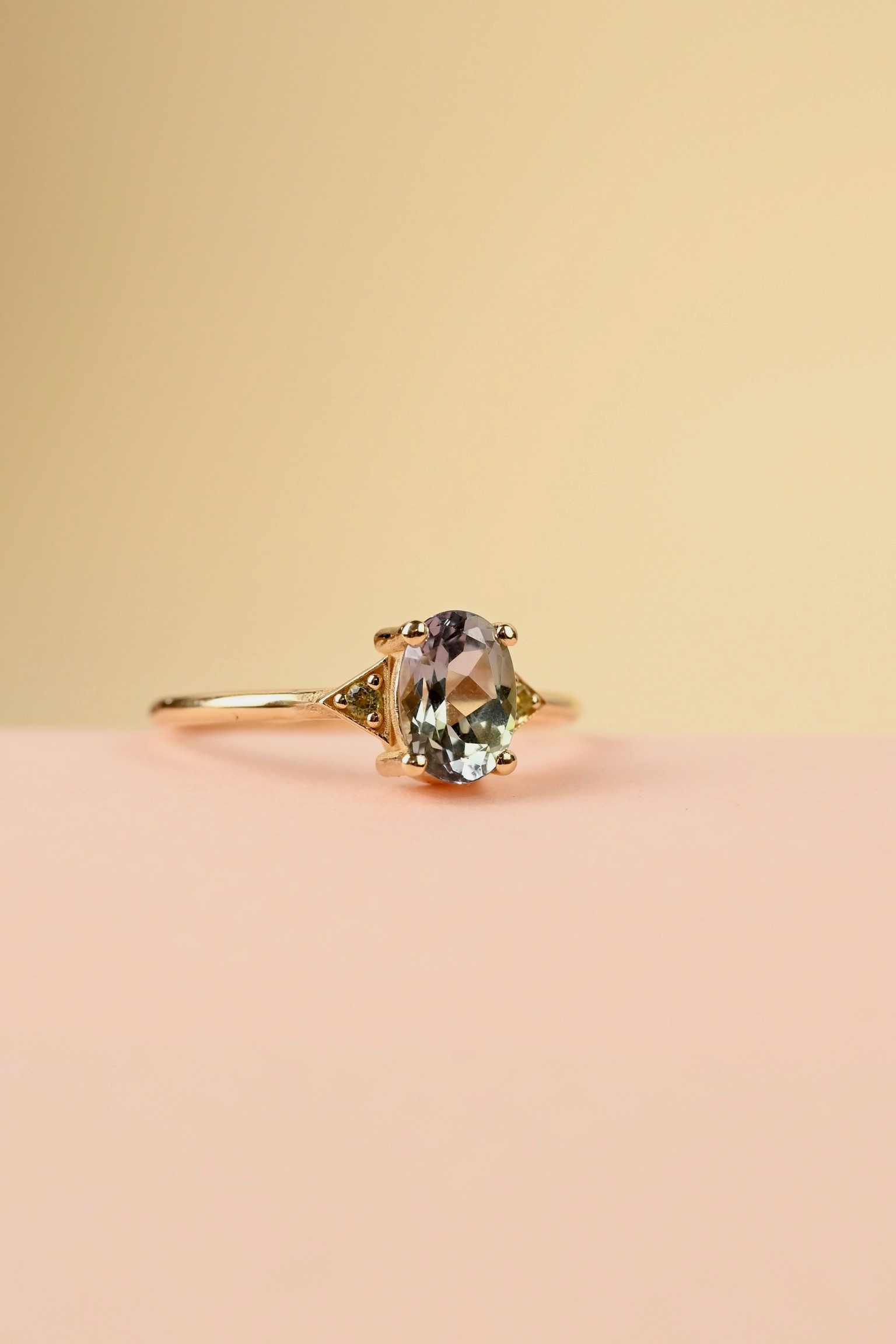bague fond rose et jaune